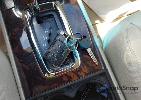 2008 Cadillac Dts 1Sd z USA, uszkodzony, nr VIN 1G6KD57Y58U200062